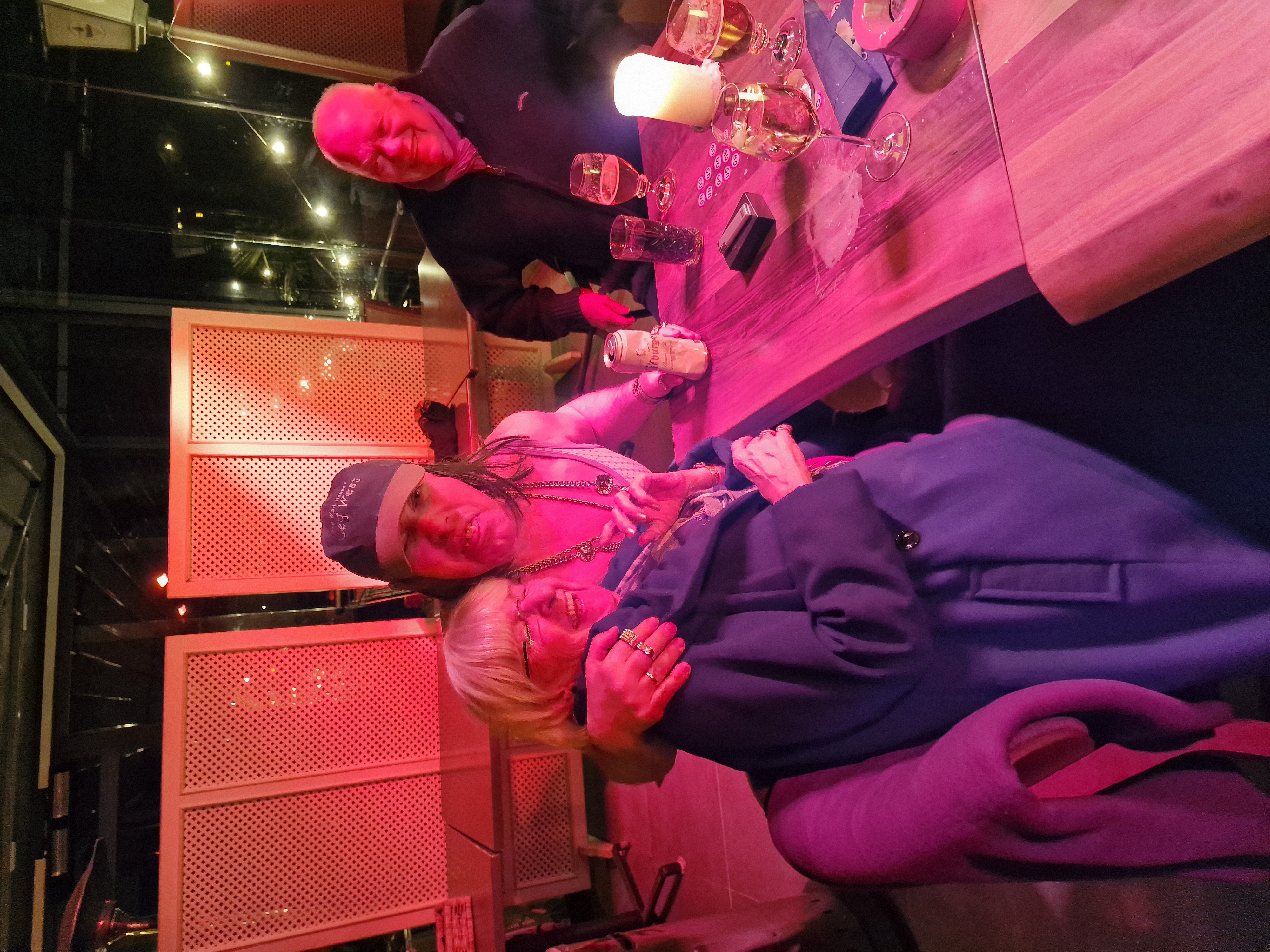 Gabis 60. Geburtstag: Unvergesslicher Abend mit Comedian Alfonso im Restaurant Waldhof